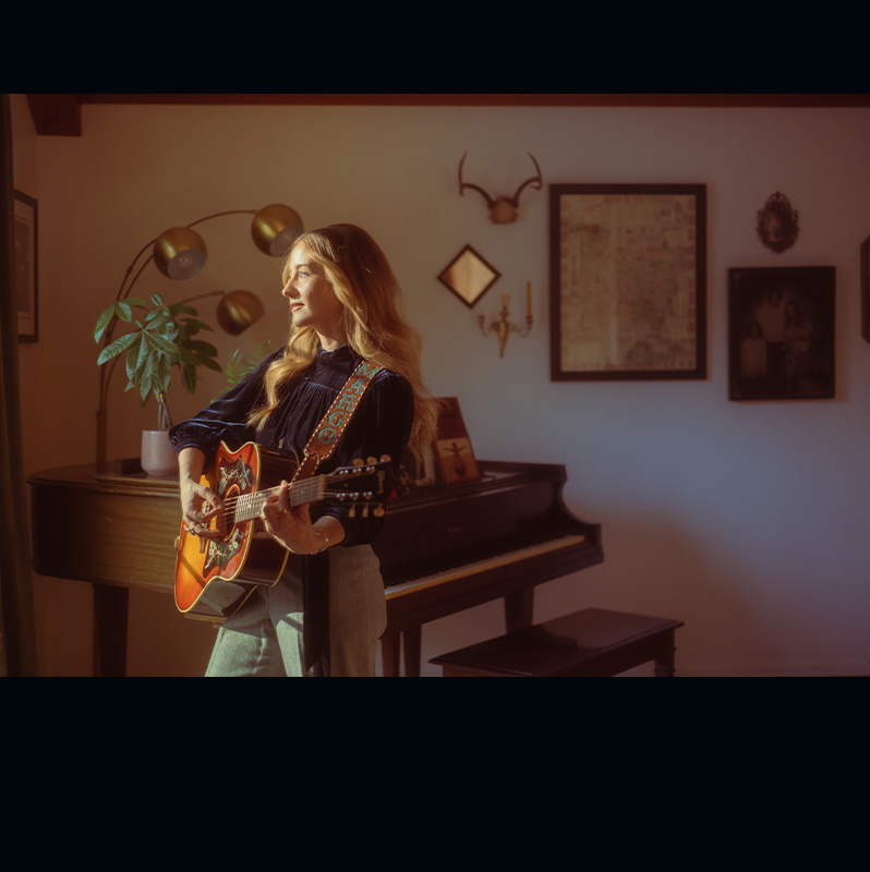 image MARGO PRICE J-45